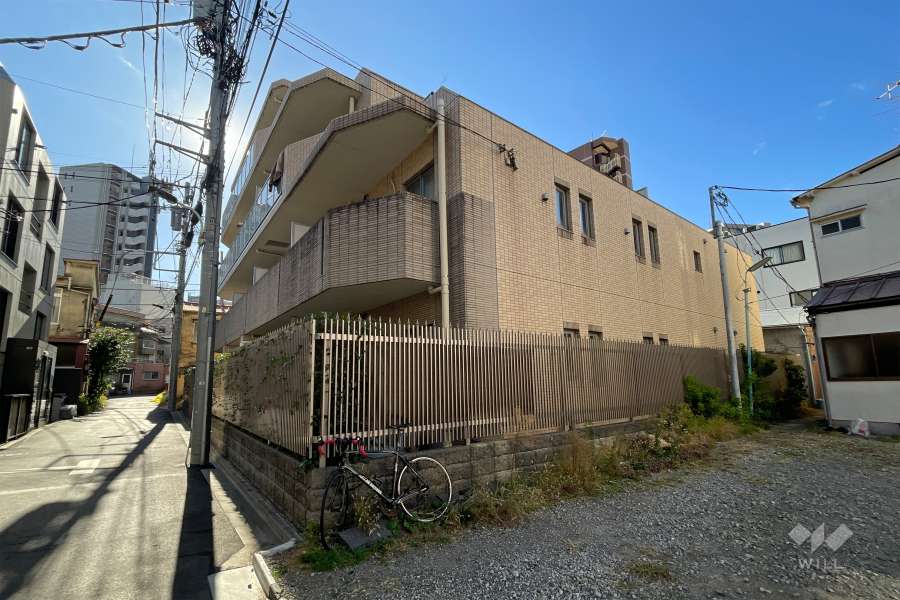 白金ハウス（白金5丁目）の外観（北東側から）