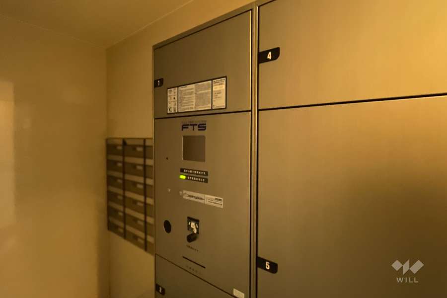 宅配ボックスと共用ポスト