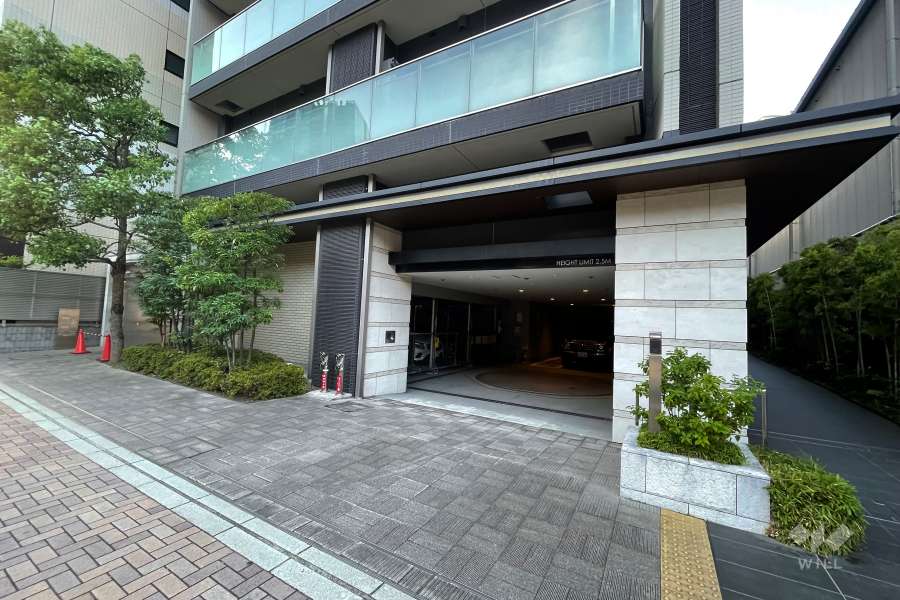 駐車場の出入り口