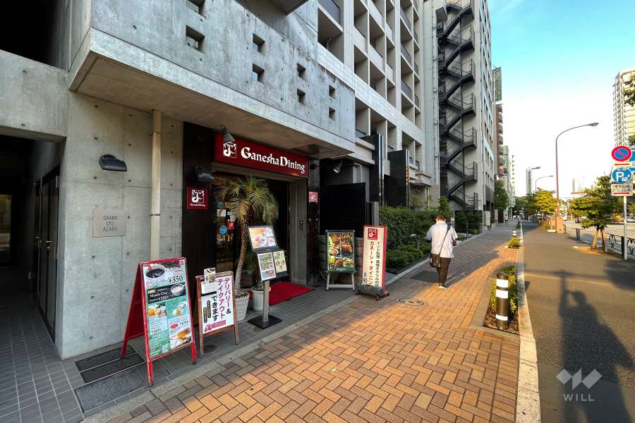 敷地南西側の前面道路