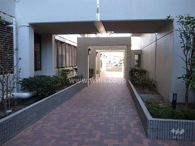 エントランスアプローチ