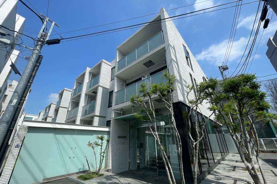 ザレジデンシャル北青山の外観（南東側から）