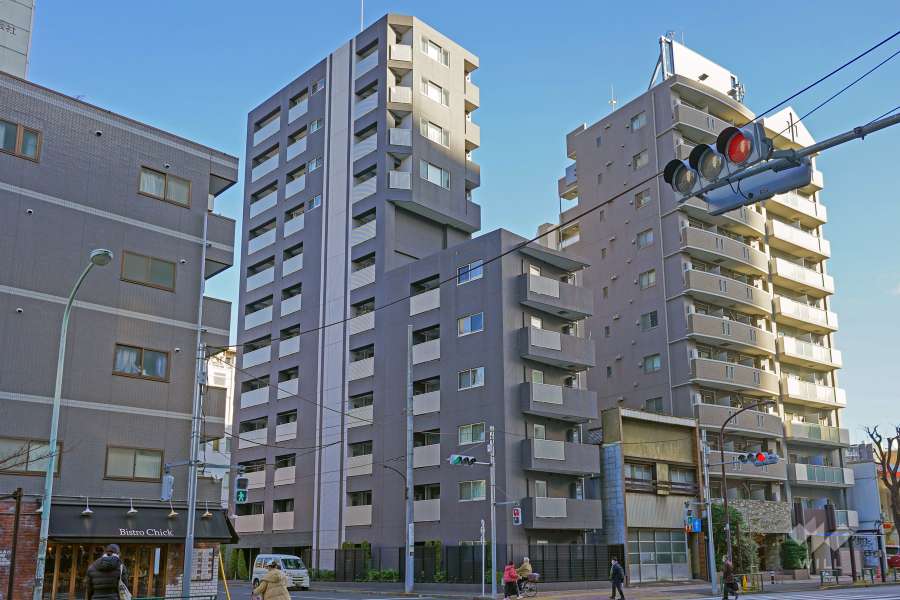 マスターマインド十番の外観（南西側から）