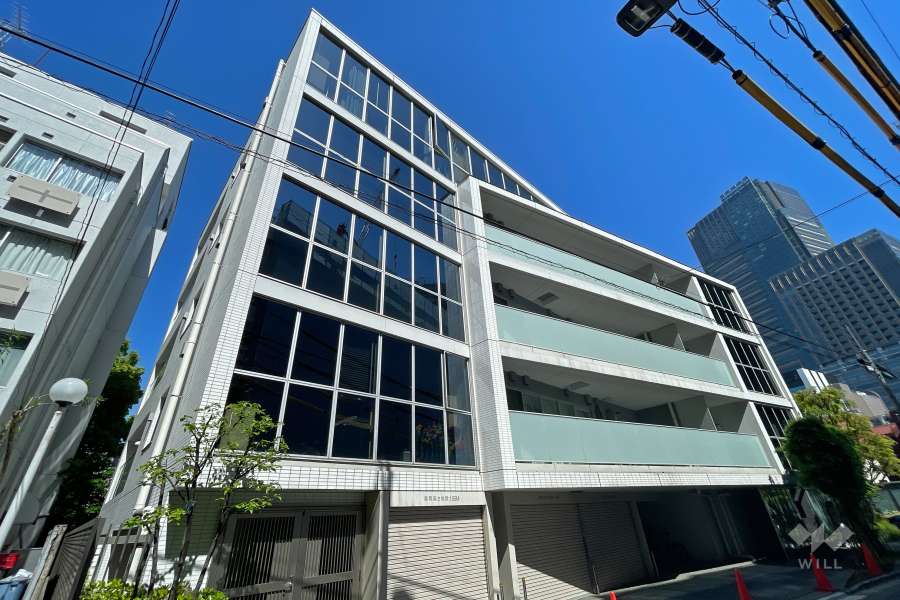 ブランズ六本木の外観（南東側から）