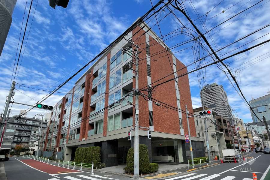 プレミスト赤坂檜町公園の外観（南側から）