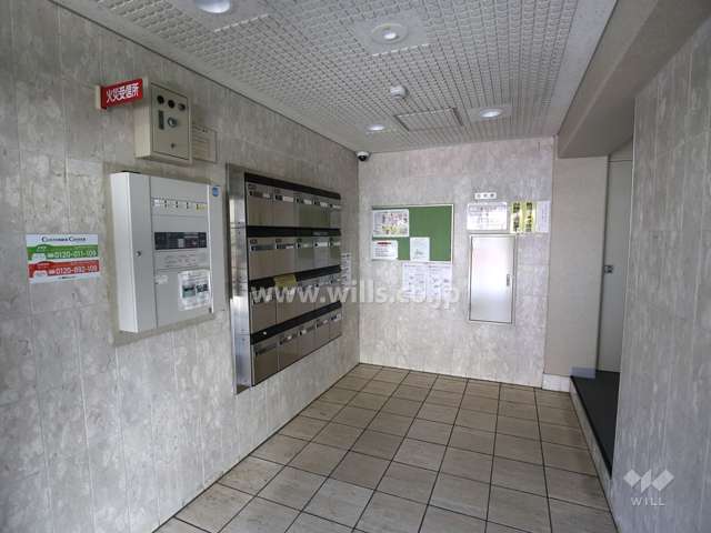エントランスホール（共用ポスト）