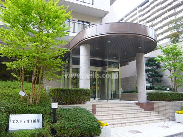 エントランス（オートロック付き）