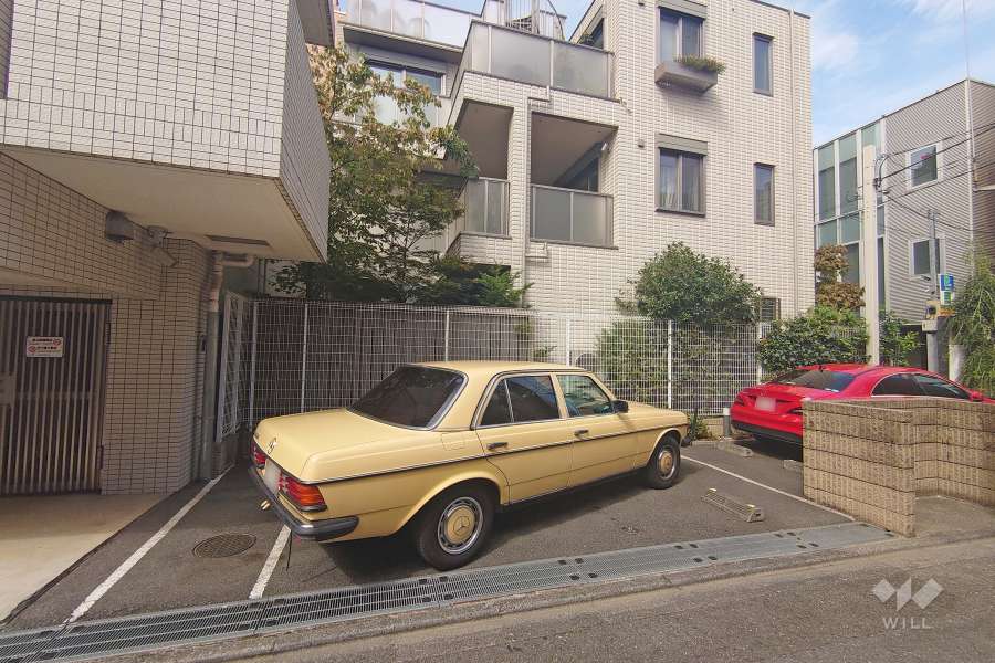 敷地内駐車場（屋外平面式）