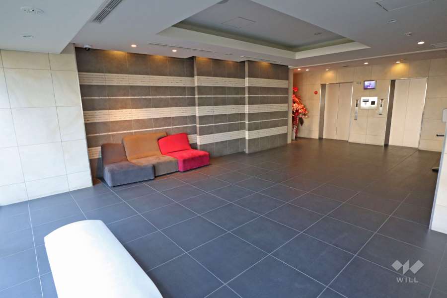 エントランスホール