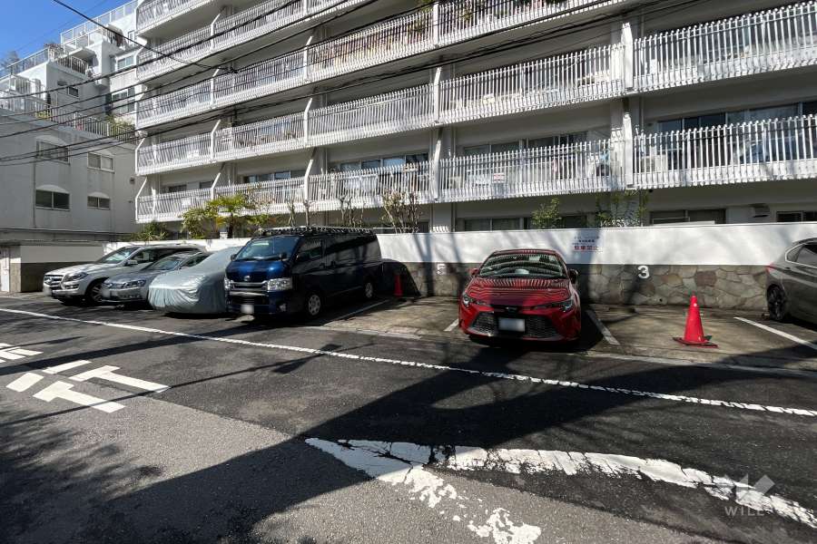 敷地内駐車場（屋外平面式）