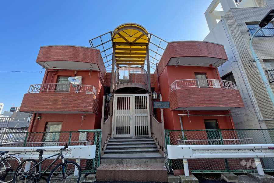 南麻布プラザの外観（西側から）