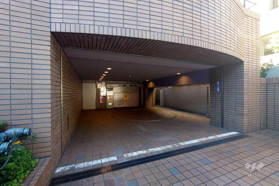 敷地内駐車場（屋内機械式）