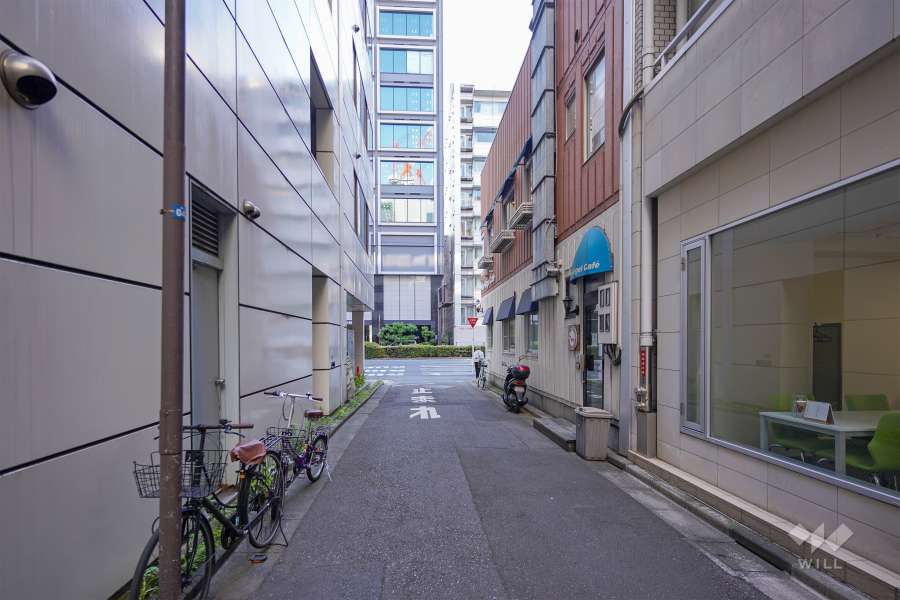 敷地南側の前面道路　　