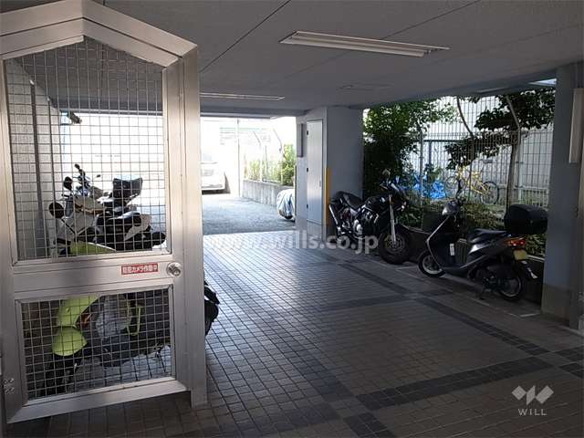 バイク置き場