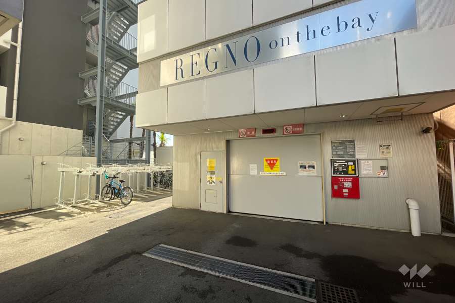 敷地内駐車場（屋内機械式）