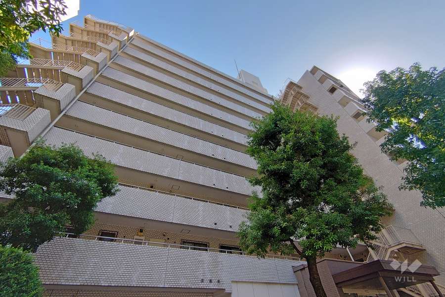 チュリス西麻布の外観（北西側から）