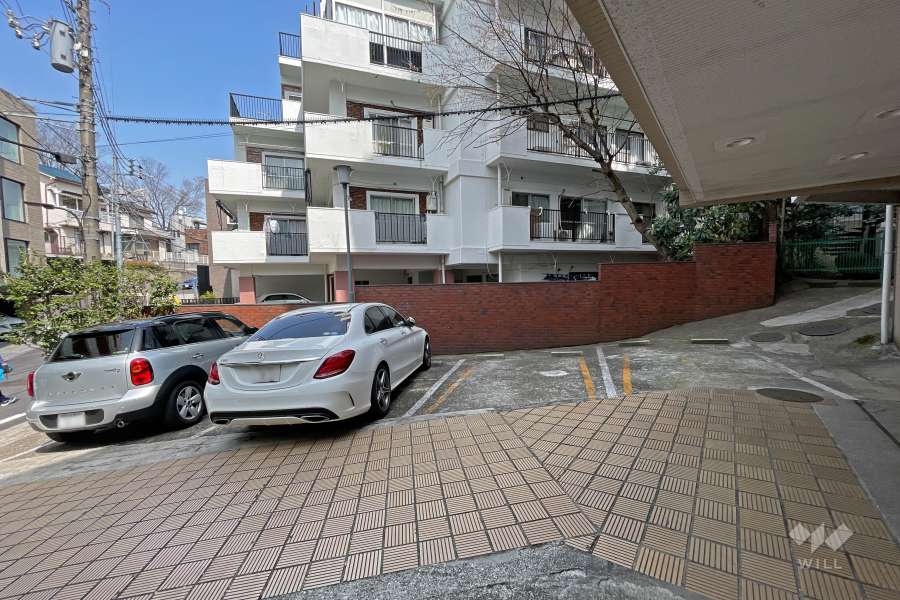 敷地内駐車場（屋外平面式）