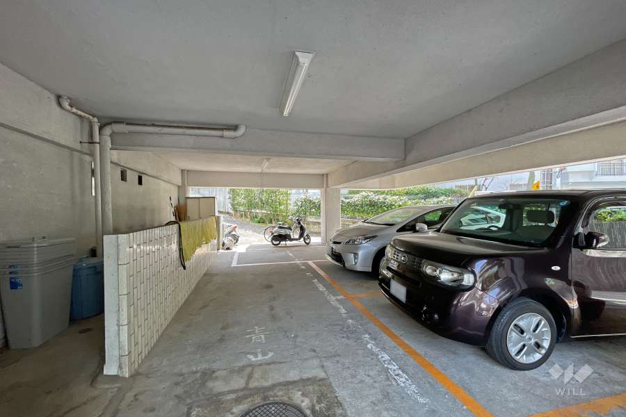 敷地内駐車場（屋内平面式）