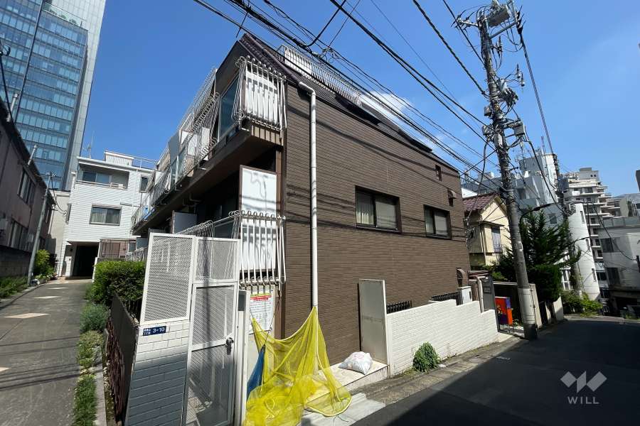 ドム南青山の外観（南東側から）