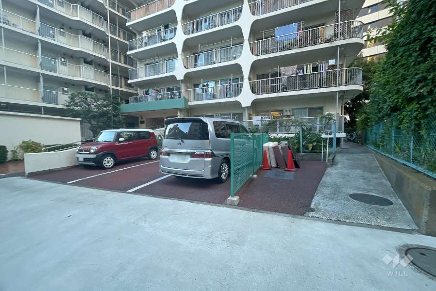 敷地内駐車場（屋外平面式）