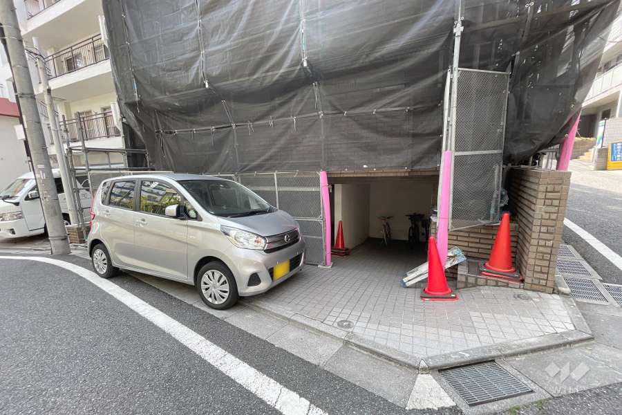 敷地内駐車場（屋外平面式）