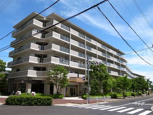 ラ・ビスタ宝塚プラーザコムズの外観（北西側から）