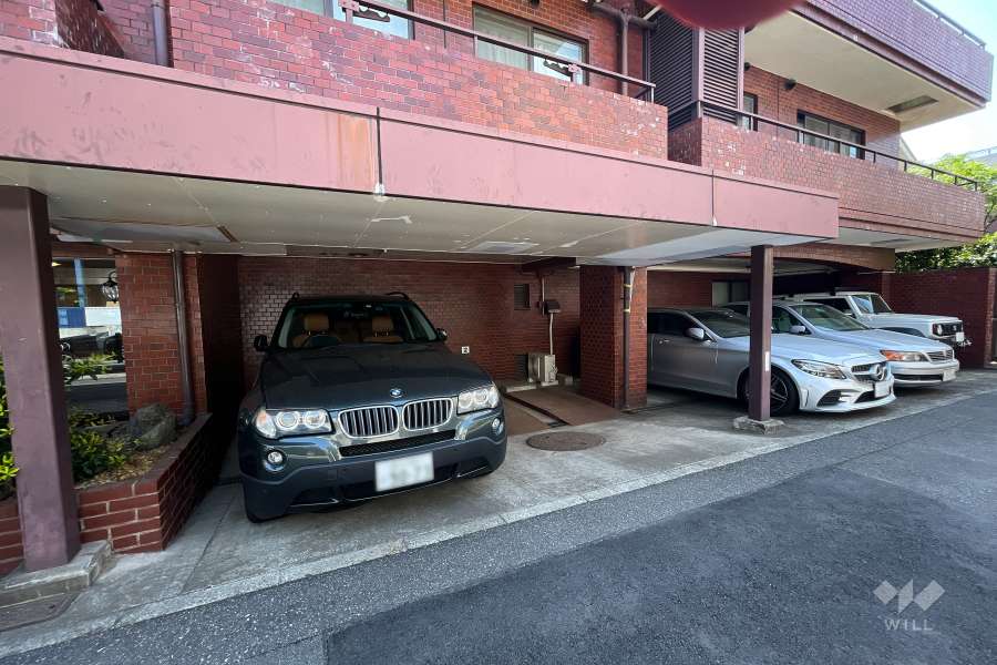 敷地内駐車場（屋内平面式）