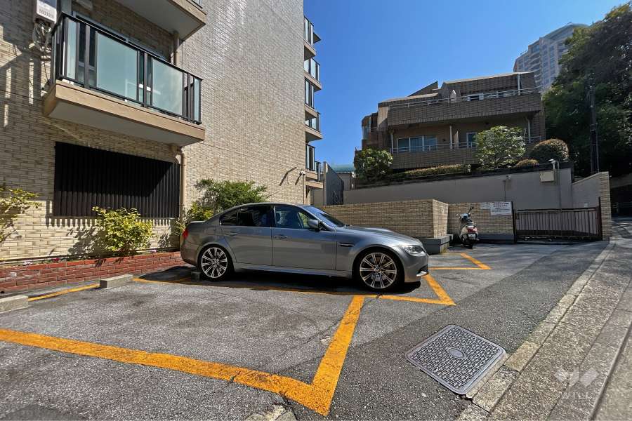 敷地内駐車場（屋外平面式）