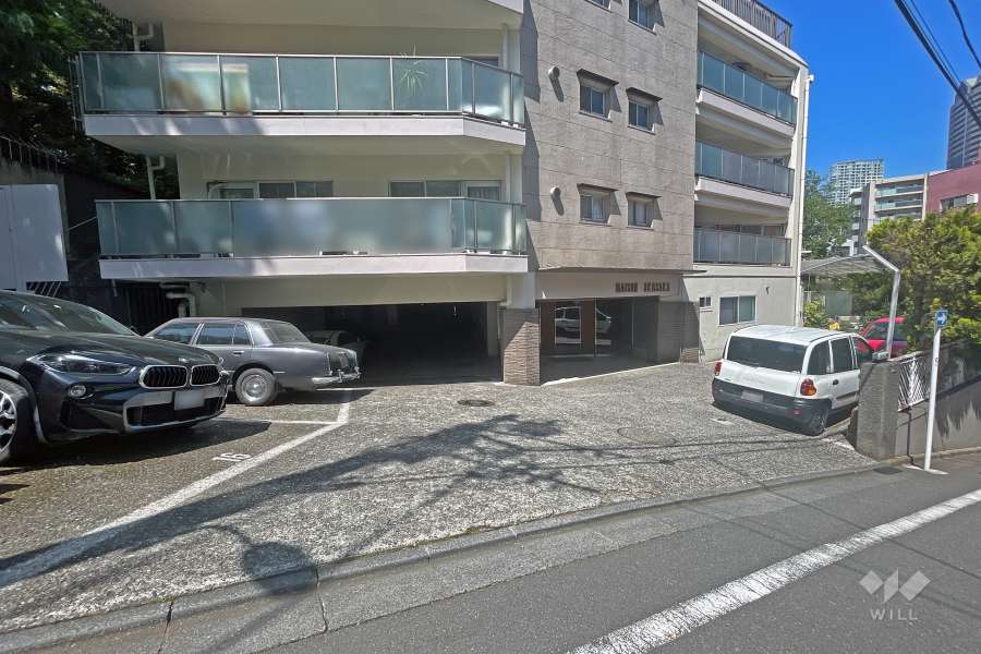 敷地内駐車場（屋内平面式）