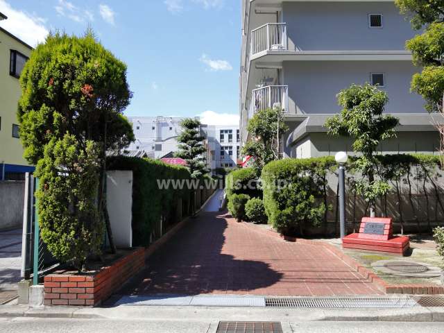 敷地出入り口