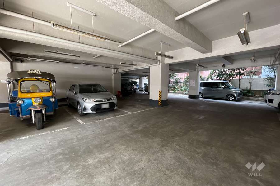 敷地内駐車場（屋内平面式）