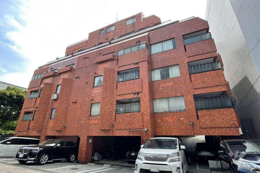 セントラル乃木坂の外観（北東側から）