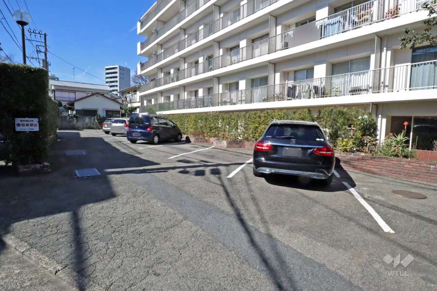 敷地内駐車場（屋外平面式）