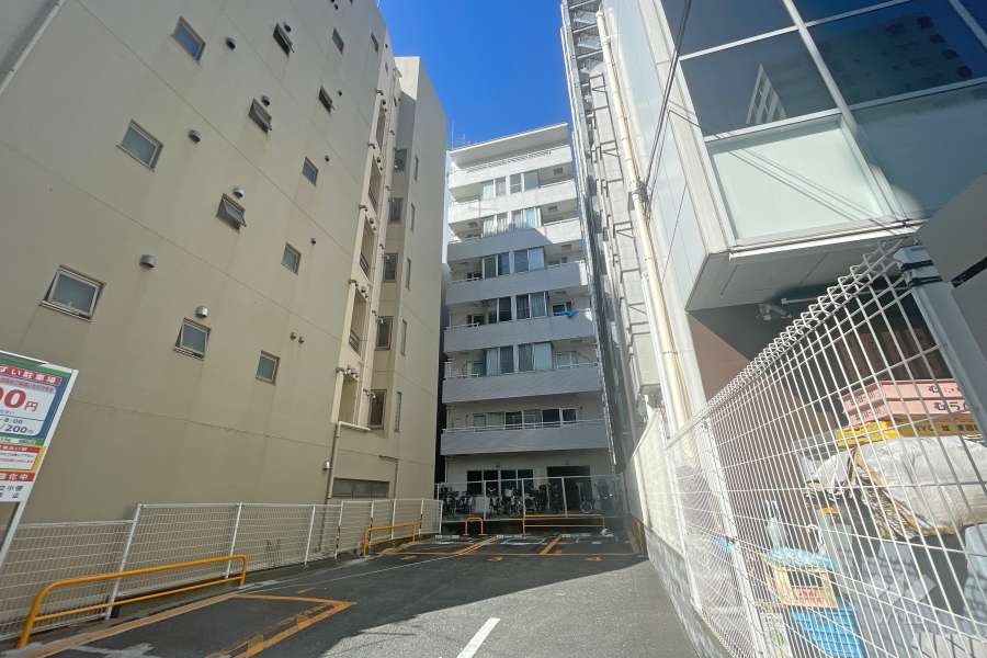 キャッスルマンション麻布の外観（北東側から）