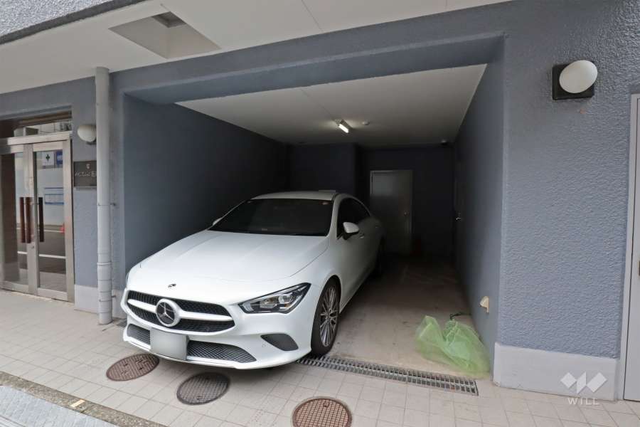 敷地内駐車場（屋内平面式）