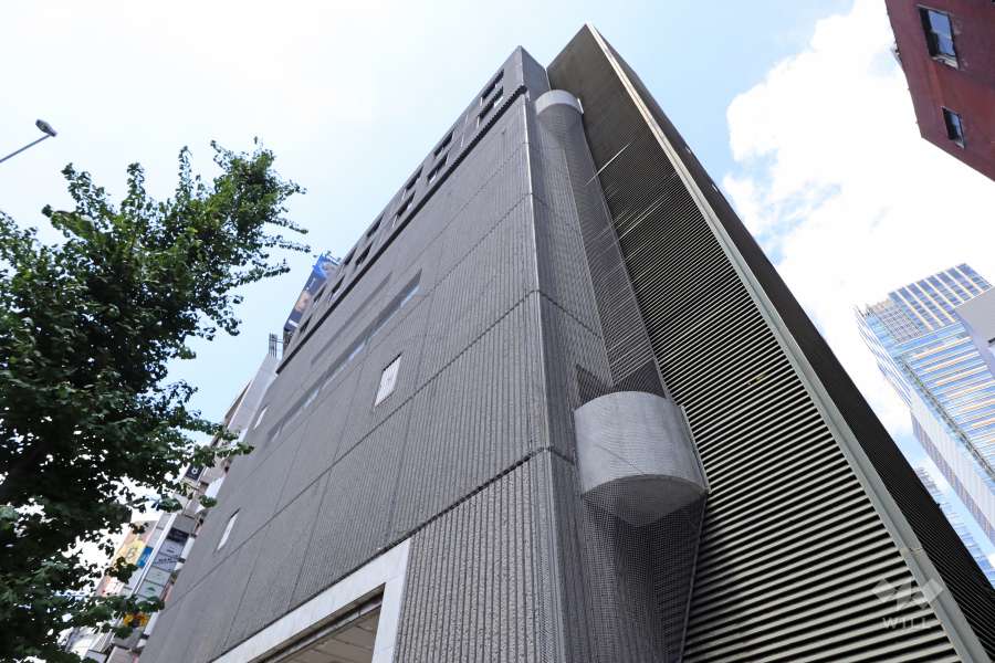 俳優座ビルの外観（南東側から）