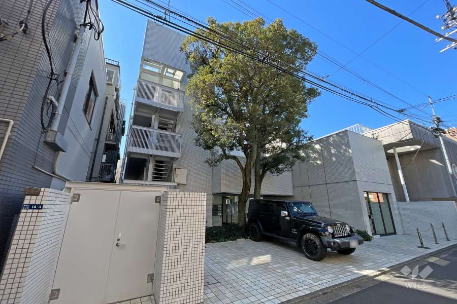 サンライン南青山ハイツの外観(北東側から）