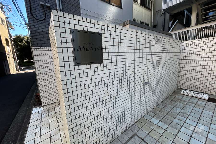 マンションの銘板
