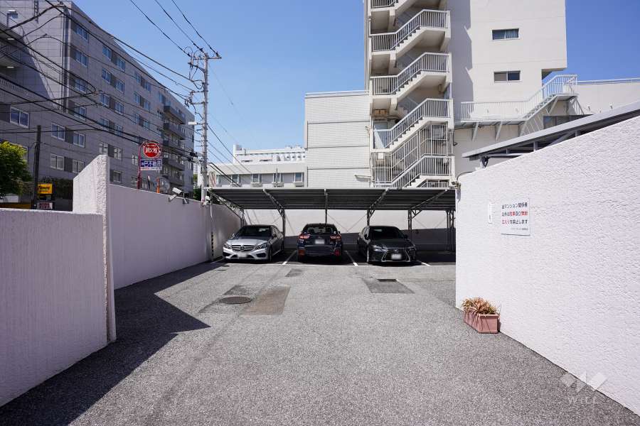 敷地内駐車場（屋内平面式）