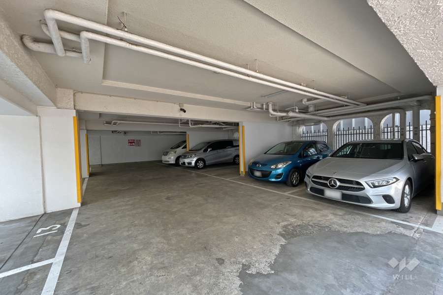 敷地内駐車場（屋内平面式）