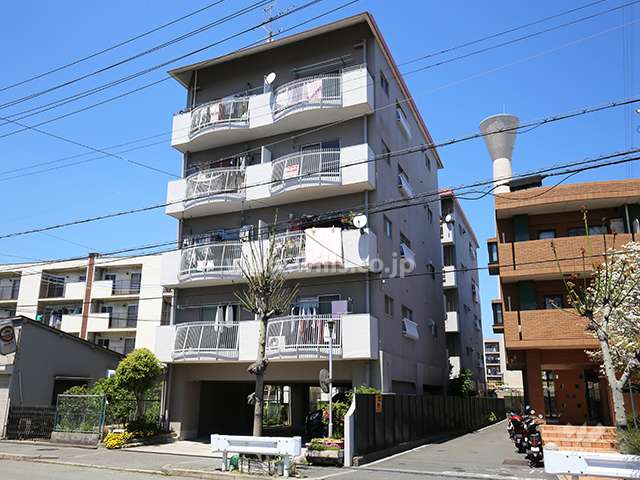 平田コーポの外観（南東側から）