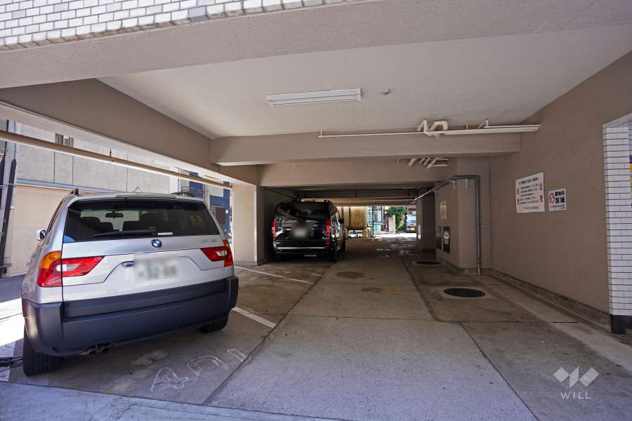 敷地内駐車場（屋内平面式）