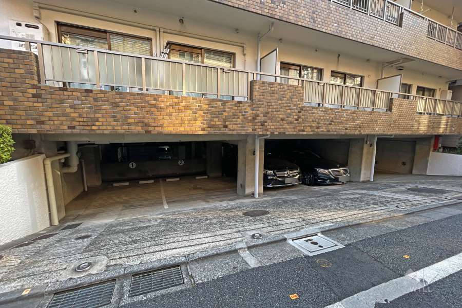 敷地内駐車場（屋内平面式）