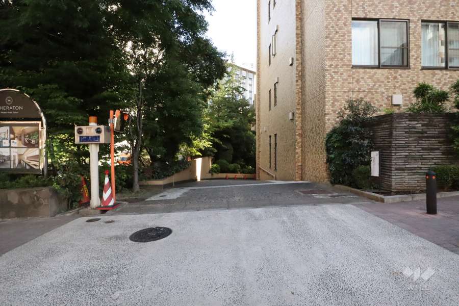 駐車場の出入り口