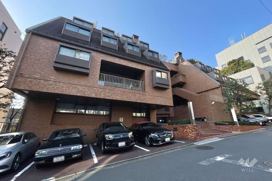 スカイプラザ赤坂の外観（北側から）