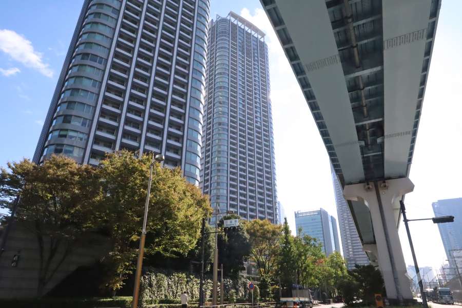 東京ツインパークスライトウイングの外観(北西側から)　　