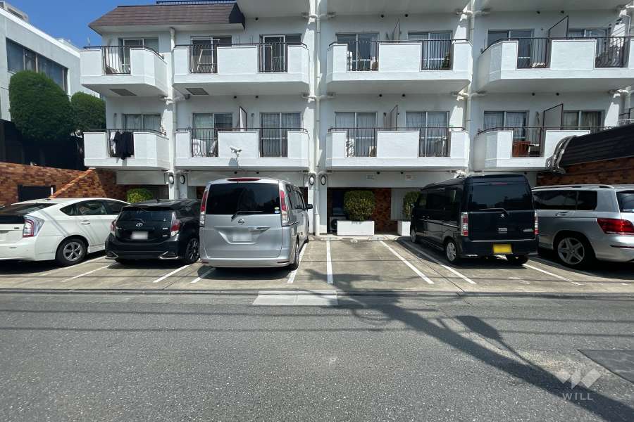 敷地内駐車場（屋外平面式）