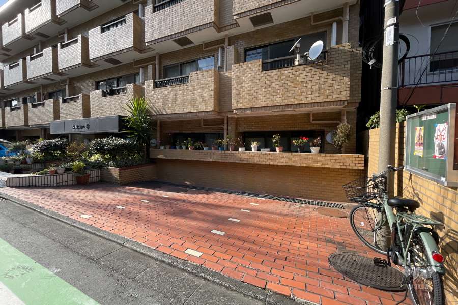 敷地内駐車場（屋外平面式）