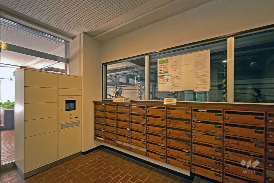 宅配ボックスと共用ポスト