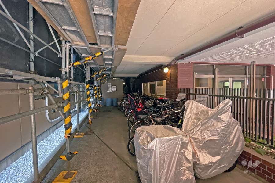 屋内に設けられた駐輪場